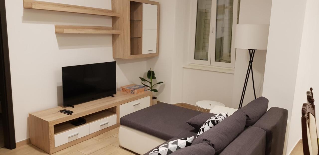 Tincha Appartement Piran Buitenkant foto